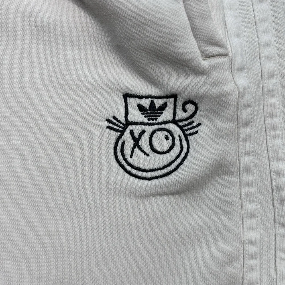 Adidas Andre Saraiva Embroidered Logo Sweat Shorts‎ Size Small